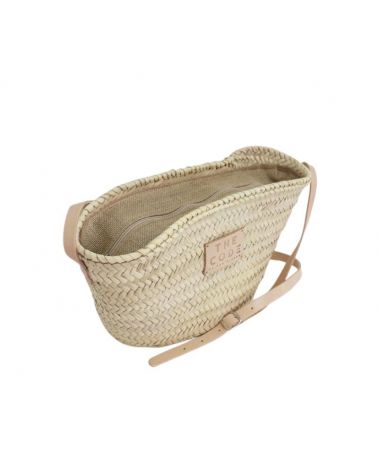 Panier Mallorca en feuilles de palmier tressées main, anses et bandoulière en cuir beige sur fond blanc