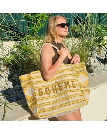 sac de plage original au style bohème chic, idéal pour l’été.