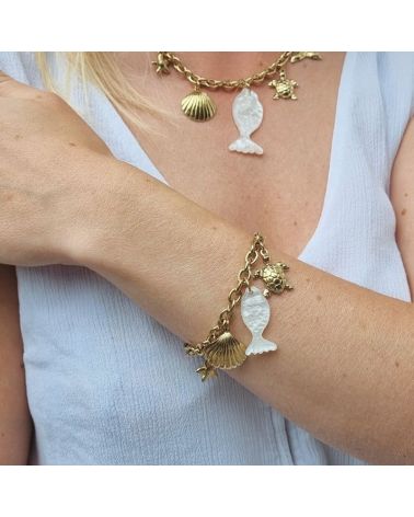bracelet breloques mer poisson nacre coquillages tendance été 2025