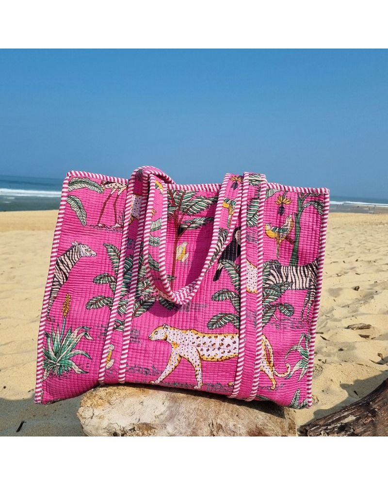 cabas de plage coton imprimé jungle rose fuchsia tendance été 2025