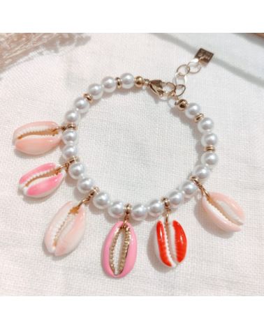 bracelet perles d'eau et cauris rose tendance breloques été 2025 bijou MILE MILA