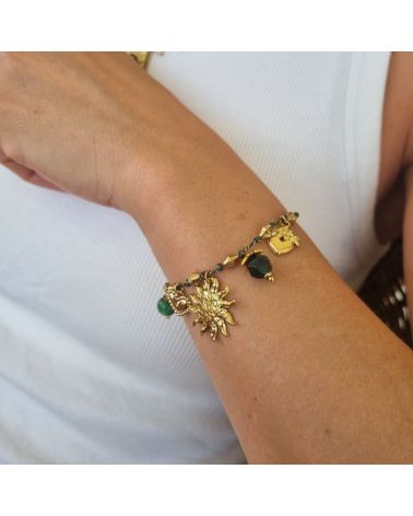 bracelet fil lurex vert avec breloques soleil mile mila
