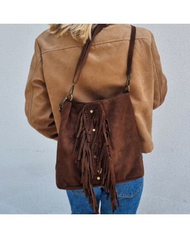 sac en daim à franges couleur marron tendance 2025