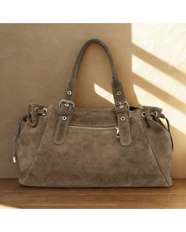 sac à main daim forme bowling couleur taupe moka