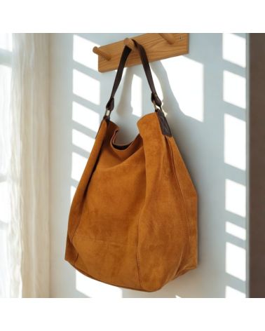 sac hobo daim et anse cuir couleur camel