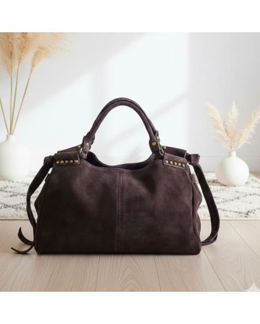 sac à main daim marron avec bandoulière amovible tendance hiver 2025