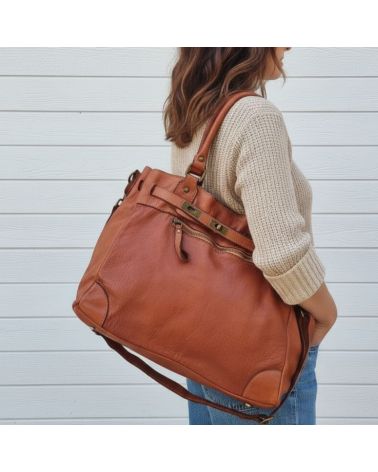 sac cuir vintage camel sac pour la fac ou le lycée format a4