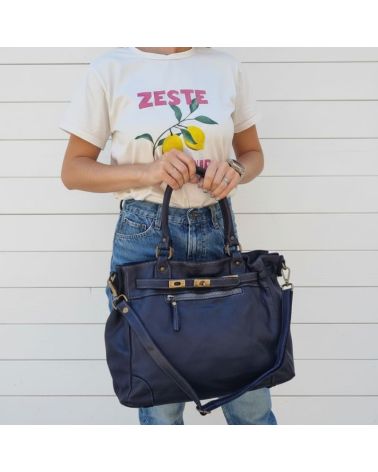 Sac à main bleu marine grand format avec poches zippées et détails dorés