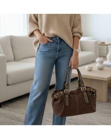 sac forme bowling daim et cuir couleur taupe tendance 2025