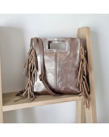 sac en cuir irisé couleur bronze avec franges latérales
