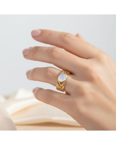 bague femme plaqué or et nacre sertie à la main