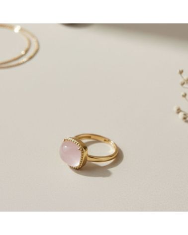 bague femme en plaqué or 18 carats ornée d’une pierre de quartz rose bague femme en plaqué or 18 carats ornée d’une pierre de quartz rose