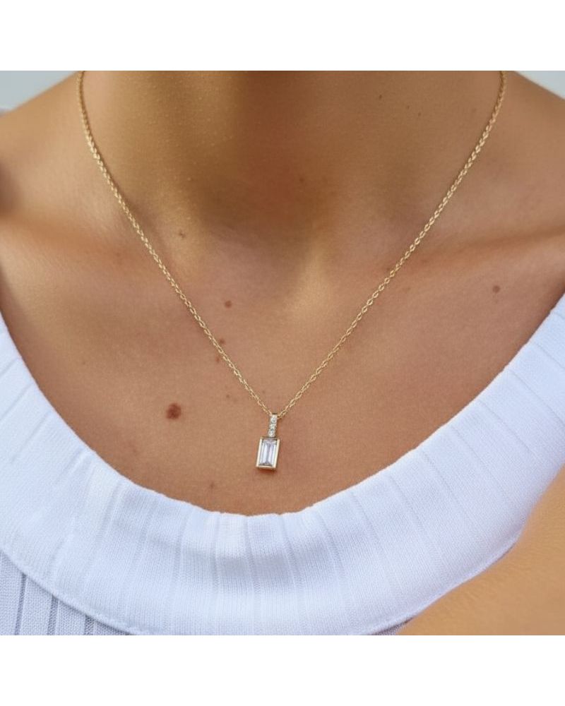 Collier ras de cou pour femme en plaqué or pendentif oxyde de zirconium