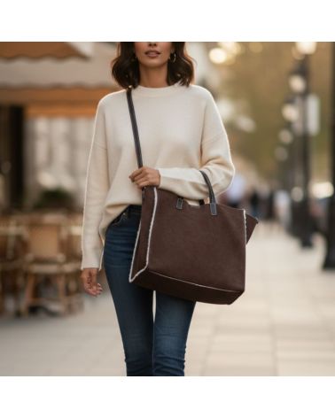 sac cabas femme en cuir suédé café et pochette polaire amovible