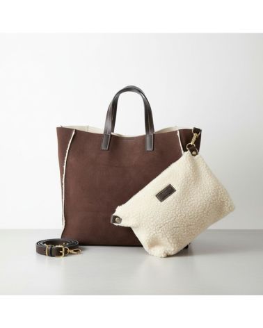 sac cabas chic et doux en cuir suédé café pour l’hiver