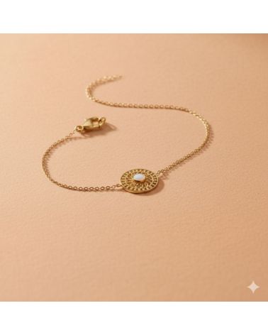 Bracelet en plaqué or 18 carats chaine médaille ciselée pierre de lune