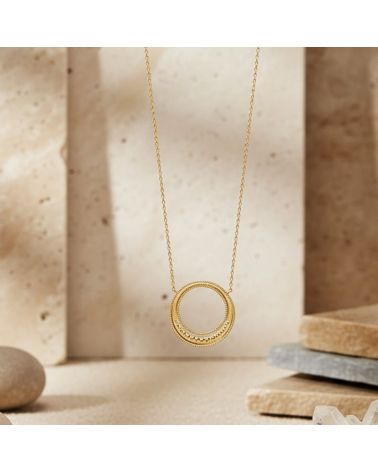 Collier plaqué Or pendentif cercle ciselé
