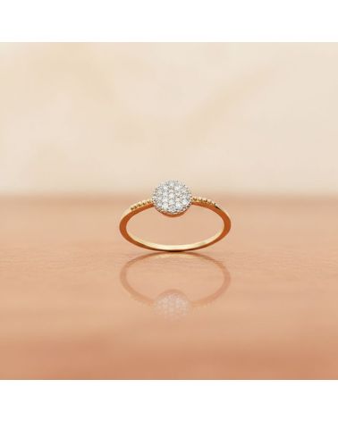 bague femme plaqué or 18 carats ornée d'oxydes de zirconia sertis à la main