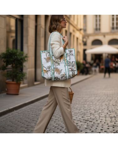 cabas en coton épais imprimé palmiers vert et écru parfait en ville comme à la plage