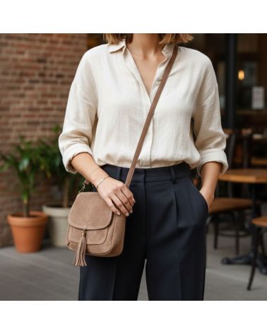 Petit sac besace daim taupe à bandoulière