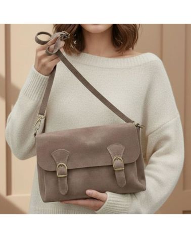 sac besace à bandoulière double boucle couleur taupe
