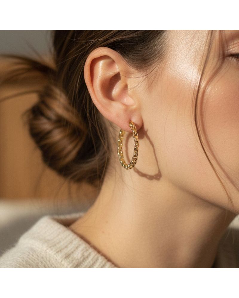 boucles d'oreilles créoles en plaqué or 18 carats maillage chaine chic et intemporel