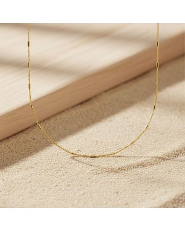 collier ras de cou en plaqué or 18 carats alterné de maillon tube bijou minimaliste chic