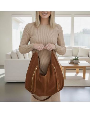 sac forme hobo en daim couleur camel fabrication italienne haute qualité