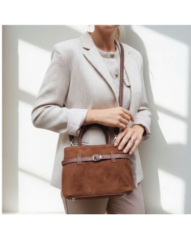 sac en daim format compact à bandoulière marron