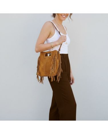 sac daim franges latérales anses plates couleur camel tendance bohème chic
