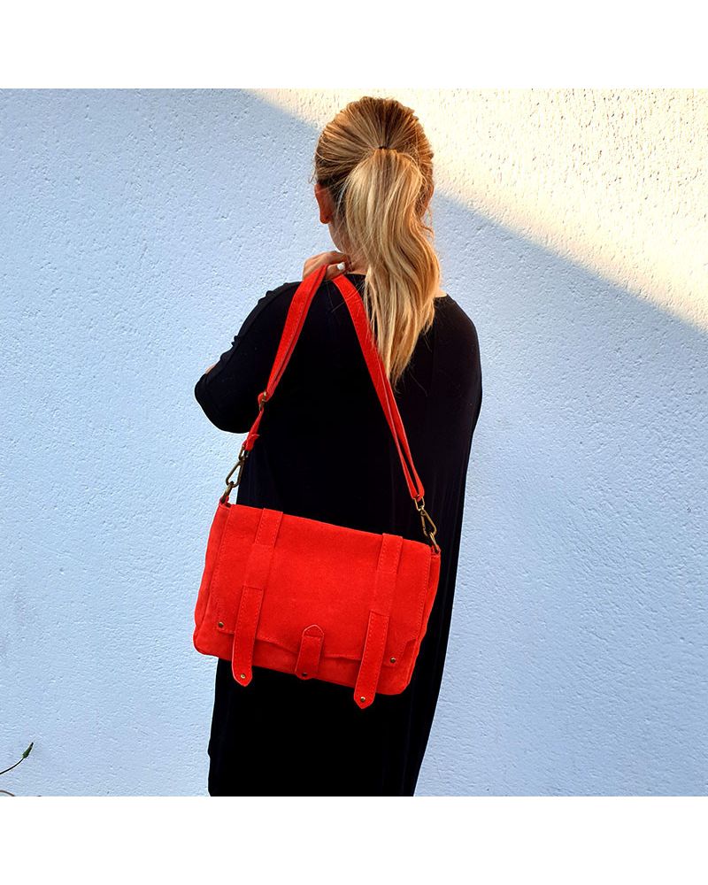 Sac bandoulière messenger cuir suede couleur rouge