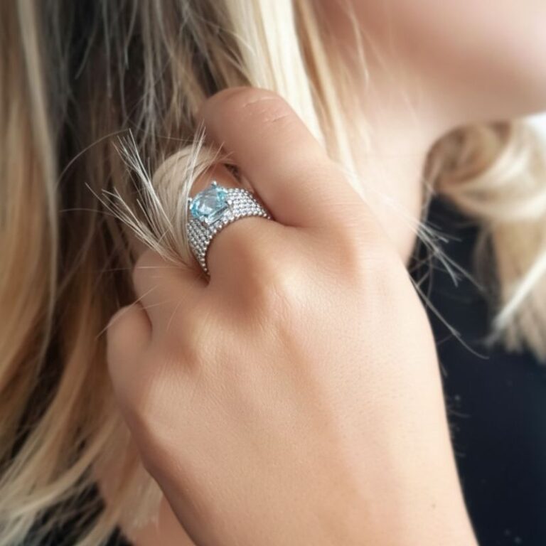 bague argent 925 pierre teintée aigue marine