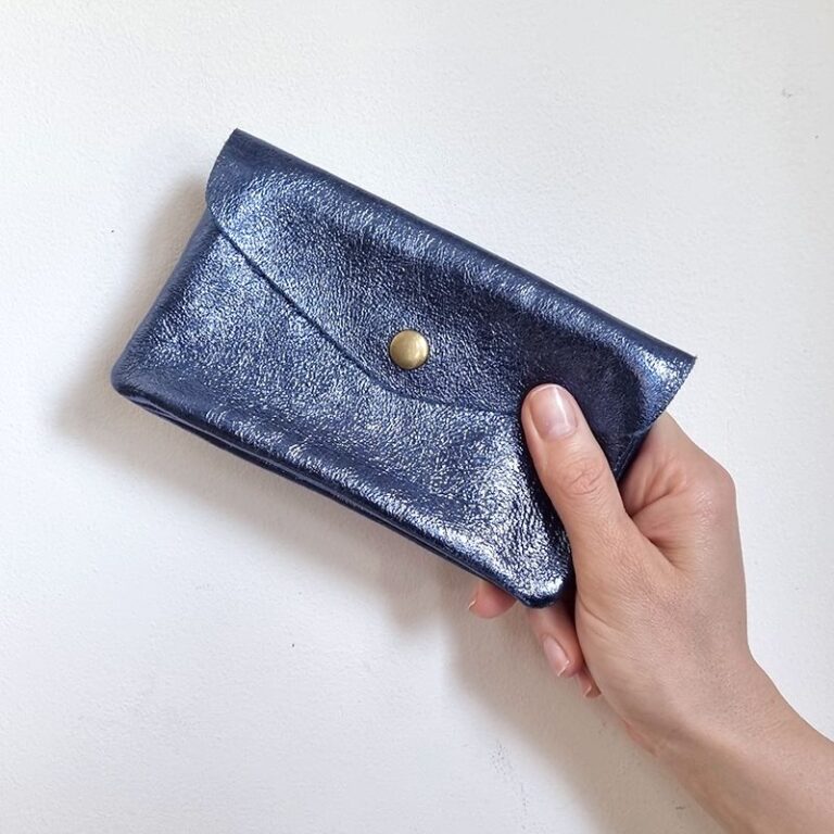 porte monnaie cuir métallisé bleu
