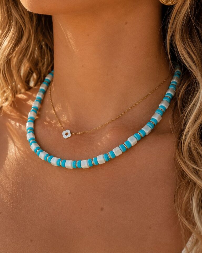 collier aelis bleu clair collier aelis bleu clair