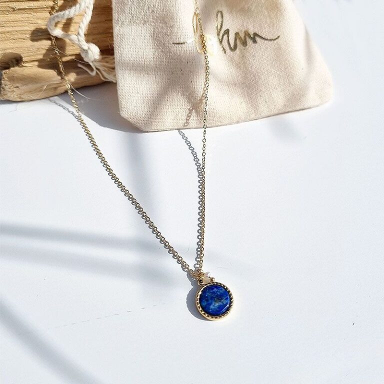collier medaille lapis lazuli collier medaille lapis lazuli