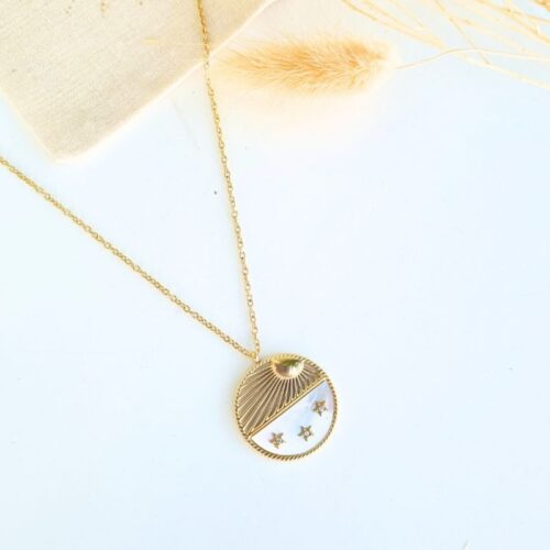 Collier solaire étoiles nacre Collier solaire étoiles nacre