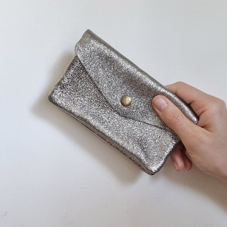 porte monnaie cuir métallisé gris argent