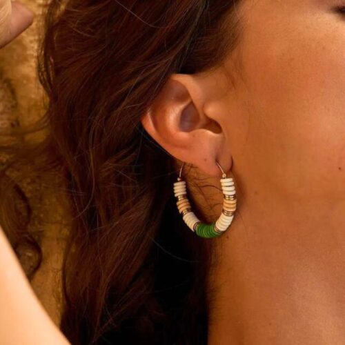 créoles perles heishi vert beige