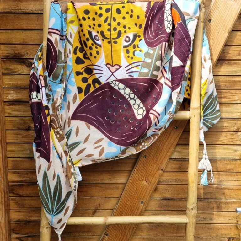 Etole carré panthère et toucan