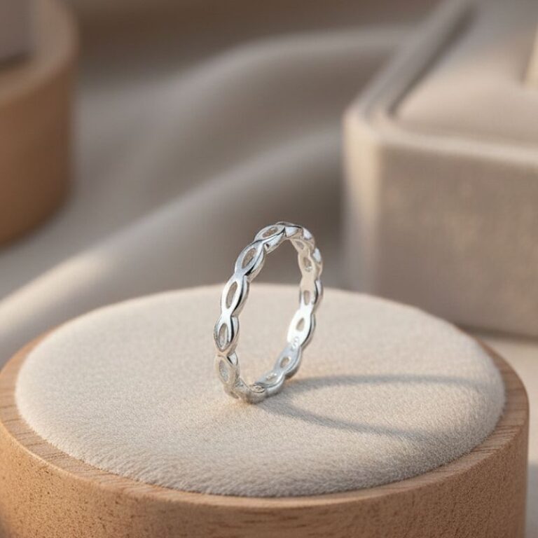 bague pour femme en argent 925 rhodié maille fine ajourée