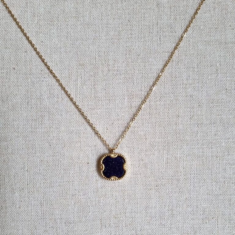 collier pendentif blue sand
