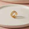 bague semainier élégante en plaqué or 18 carats, décorée de zirconiums bleus étincelants