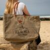 Grand sac de plage couleur marron "tabac" en toile Sel de Mer avec anses en cuir et étoile brodée, style bohème chic.