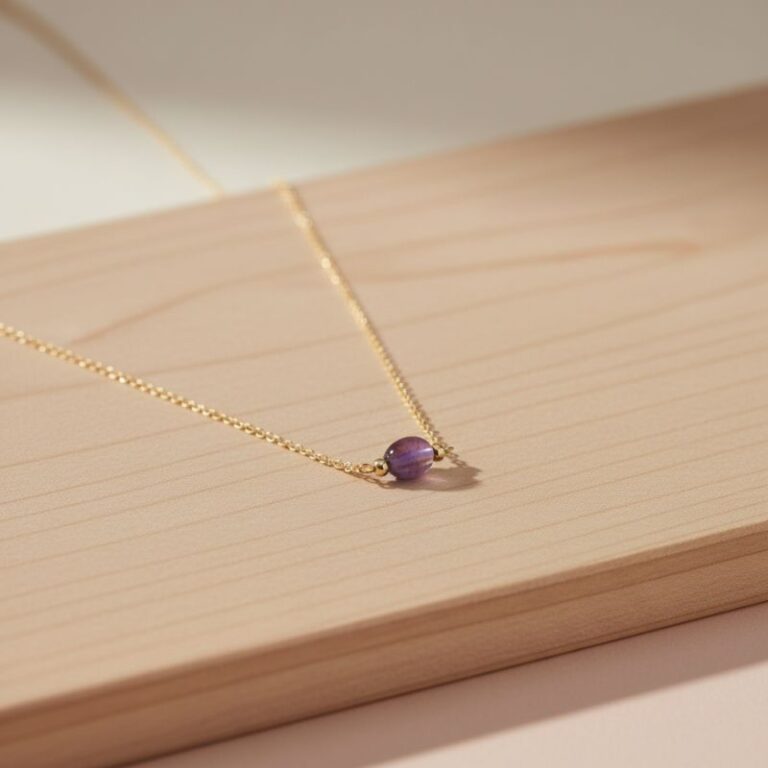 collier ras de cou chaine plaqué or 18 carats avec pierre naturelle améthyste ovale