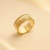 bague pour femme plaqué or 18 carats anneau large contour ciselé motif végétal bague pour femme plaqué or 18 carats anneau large contour ciselé motif végétal