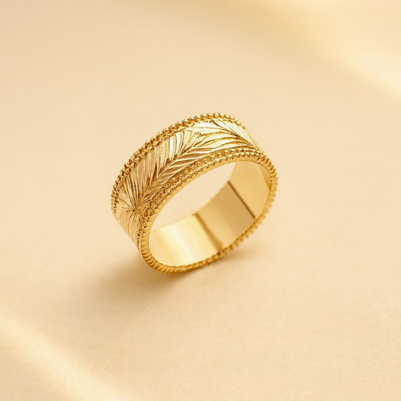 bague pour femme plaqué or 18 carats anneau large contour ciselé motif végétal