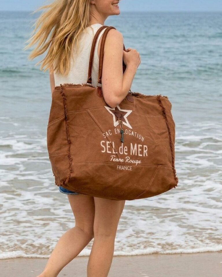 Grand sac de plage XXL Sel de Mer coloris Pécan en toile recyclée et cuir, style bohème chic Zosha Collection