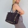 sac cabas daim café oeillets dorés