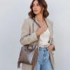 sac en cuir irisé couleur bronze avec franges latérales