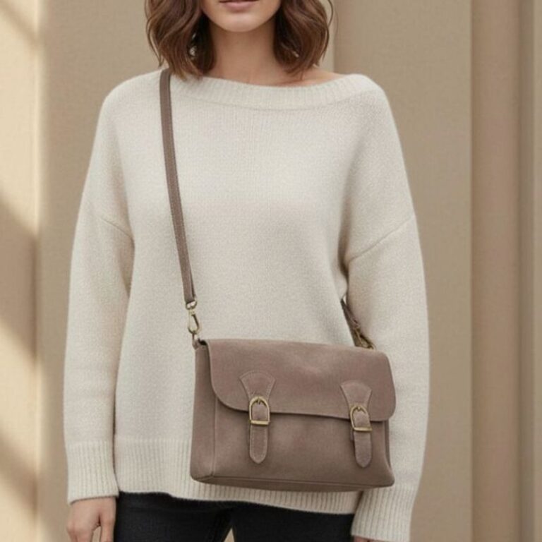 sac besace à bandoulière double boucle couleur taupe